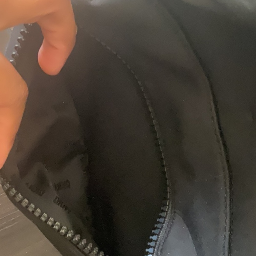 Black DKNY backpack - Picture 4 of 8